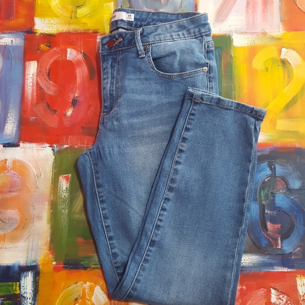 JustFab crop denim